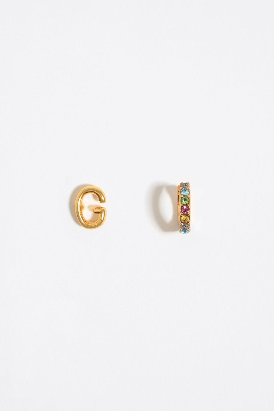 Abecedario | BIMBA Y LOLA Pendientes Letra G Y Aro Mini Cristales Multicolores