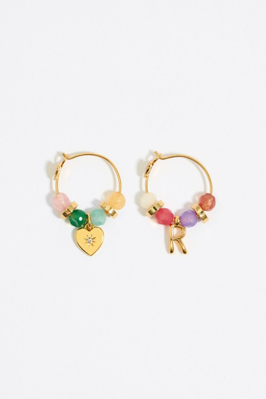 Abecedario | BIMBA Y LOLA Pendientes Letra R Piedras Multicolores