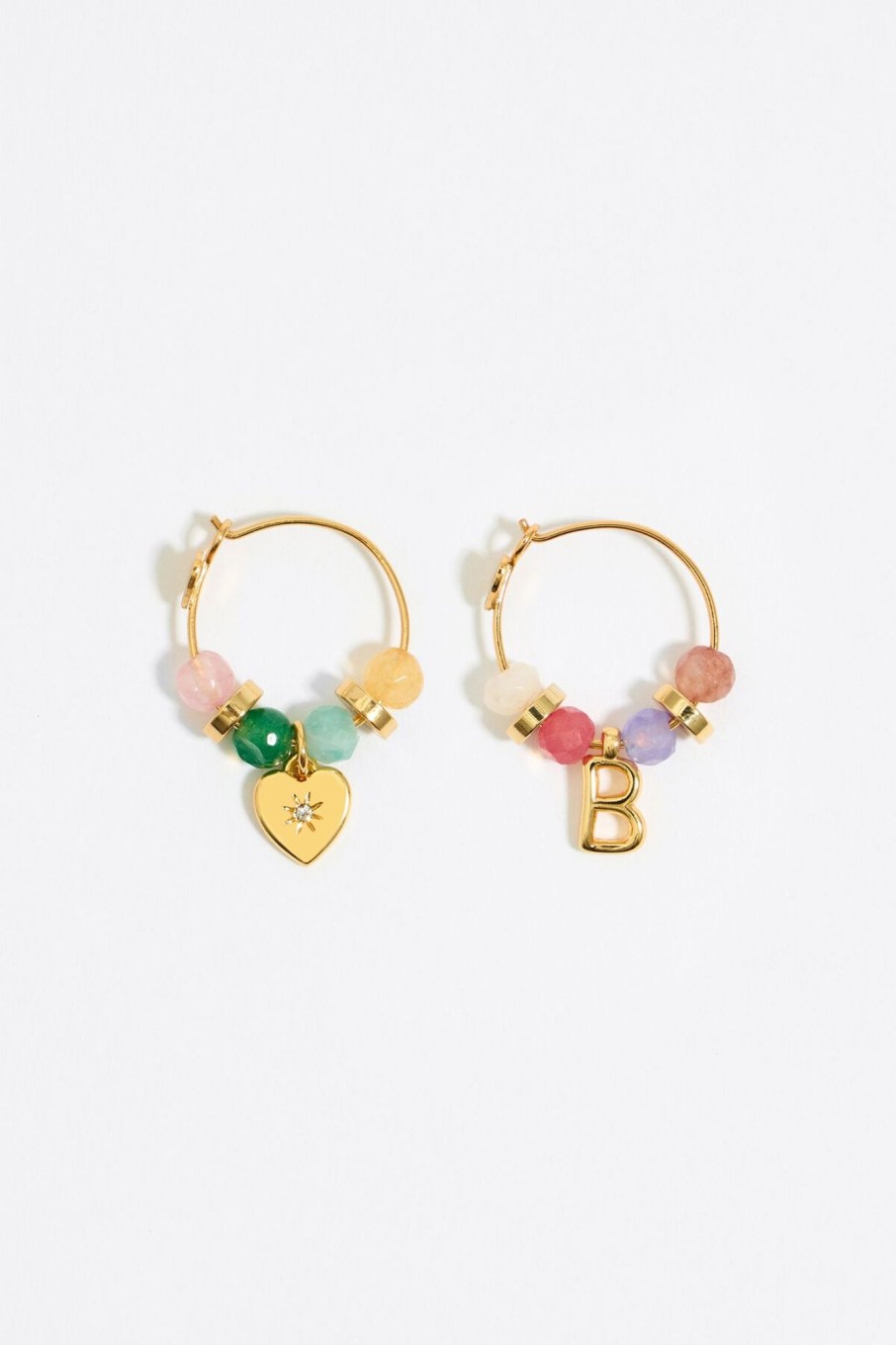 Abecedario | BIMBA Y LOLA Pendientes Letra B Piedras Multicolores