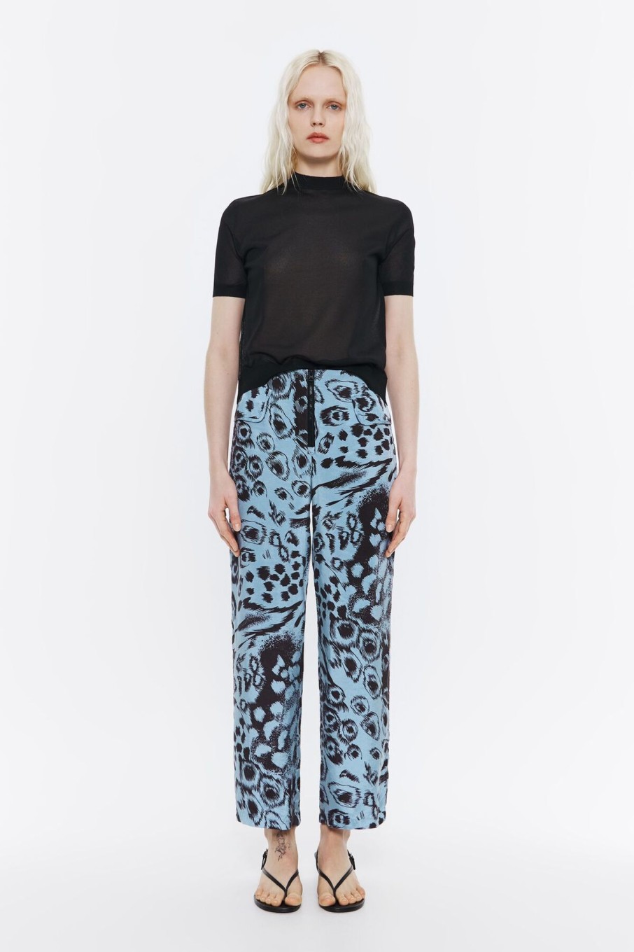 Total Look | BIMBA Y LOLA Pantalon Recto Fluido Animal Mix Azul