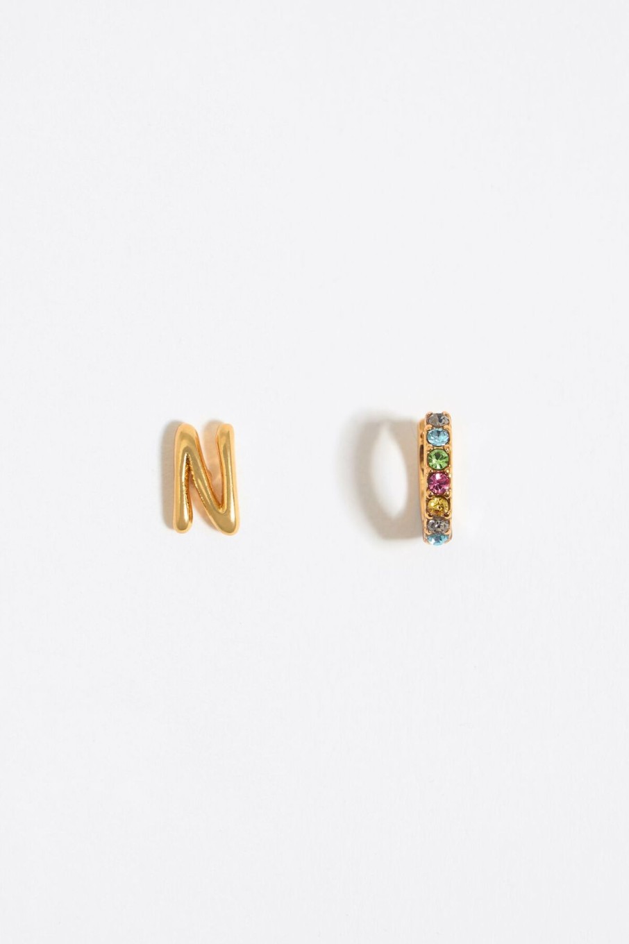 Abecedario | BIMBA Y LOLA Pendientes Letra N Y Aro Mini Cristales Multicolores